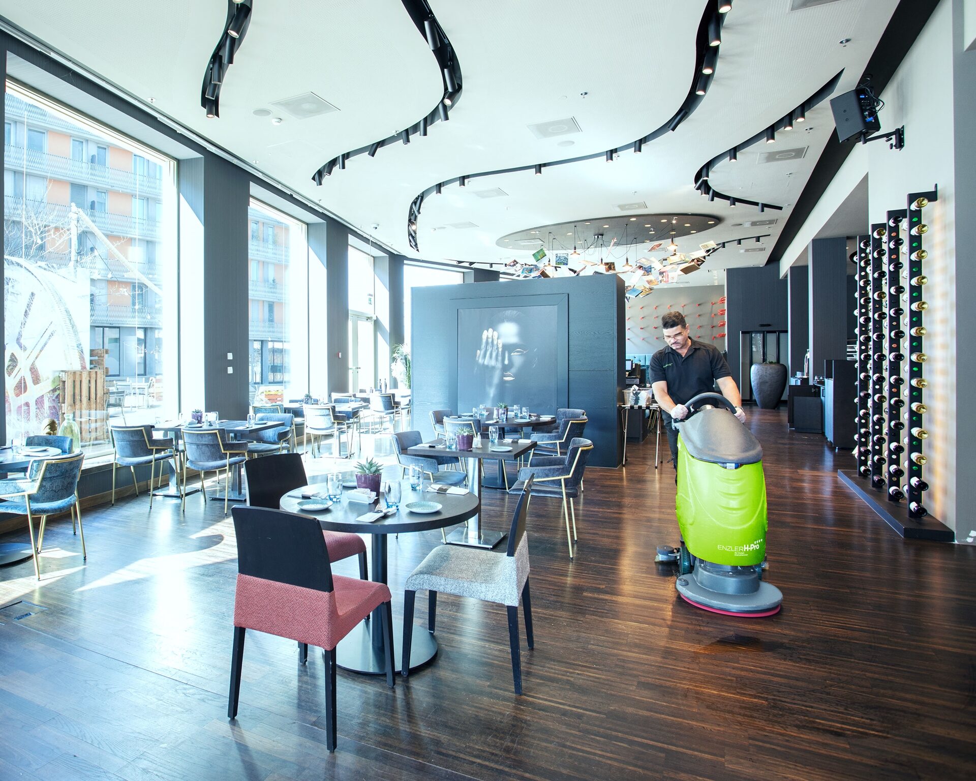 Nettoyage hôtel restaurant professionnel par JM Group en Belgique